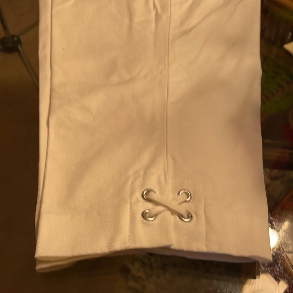 Counterparts Capris - Picture 3 of 3